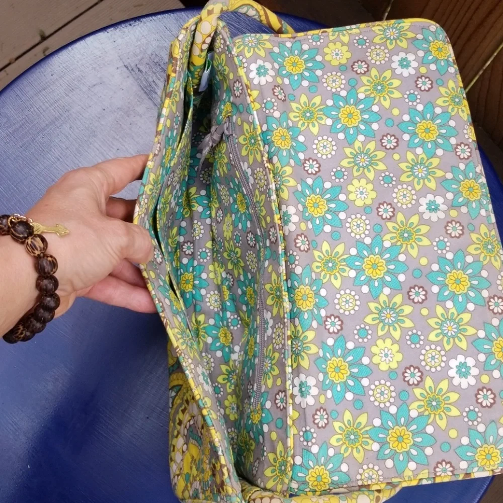 Vera Bradley Knot Just Lemon Parfait Clutch